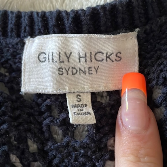 Gilly Hicks sweater! - Picture 2 of 4